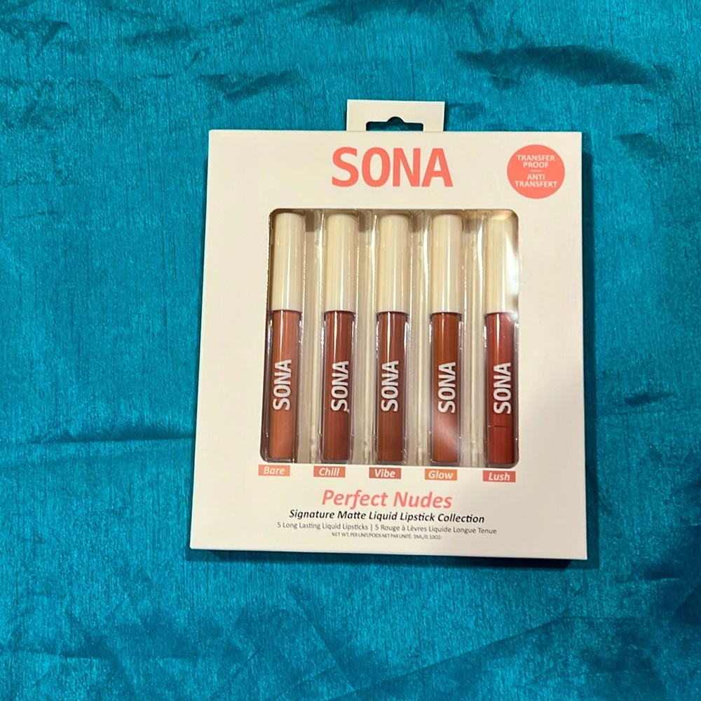 Lipstickck Collections